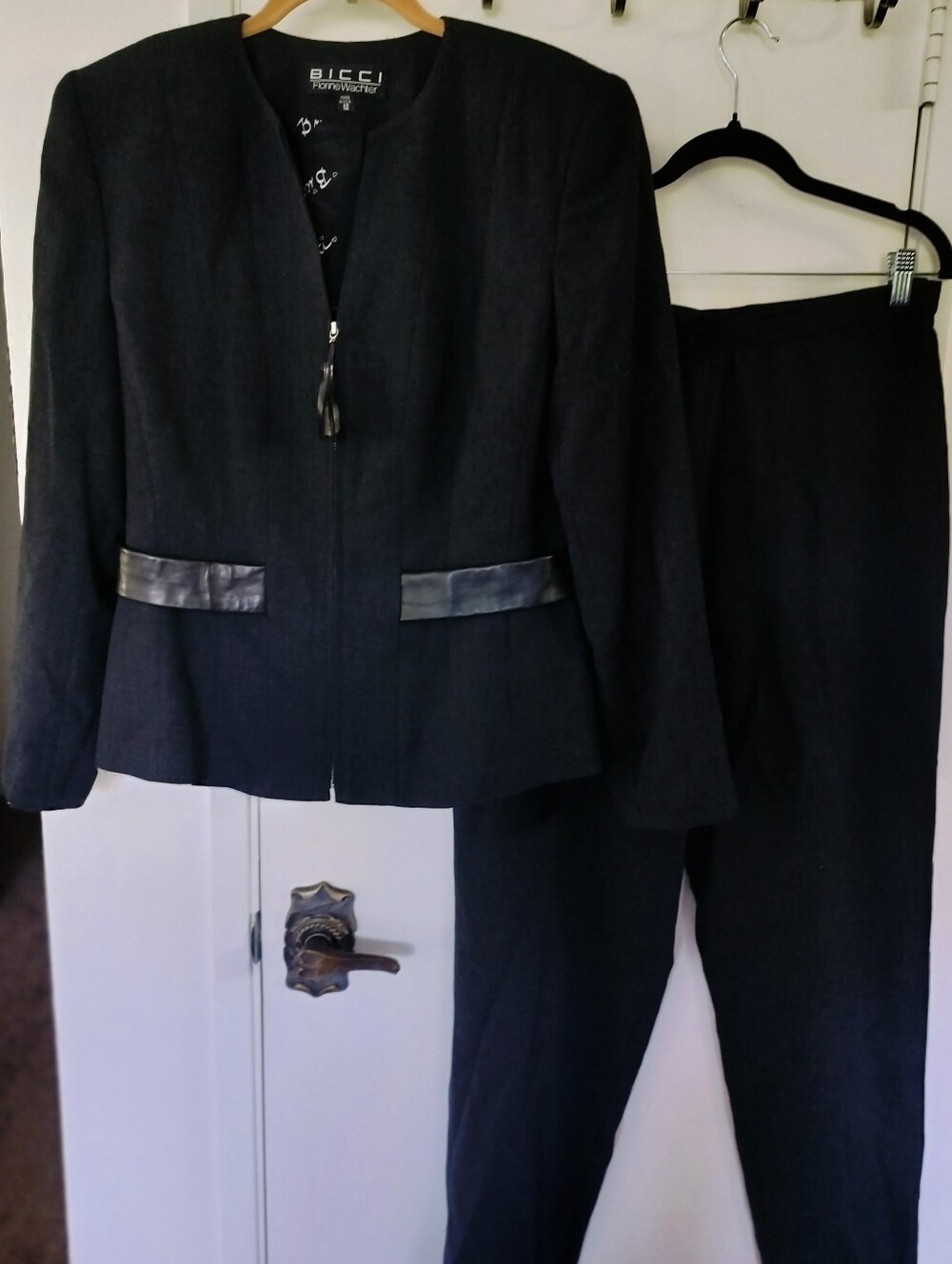 1980s Bicci Florine Wachter Black Wool Suit 40s Style Structural USA Size 12